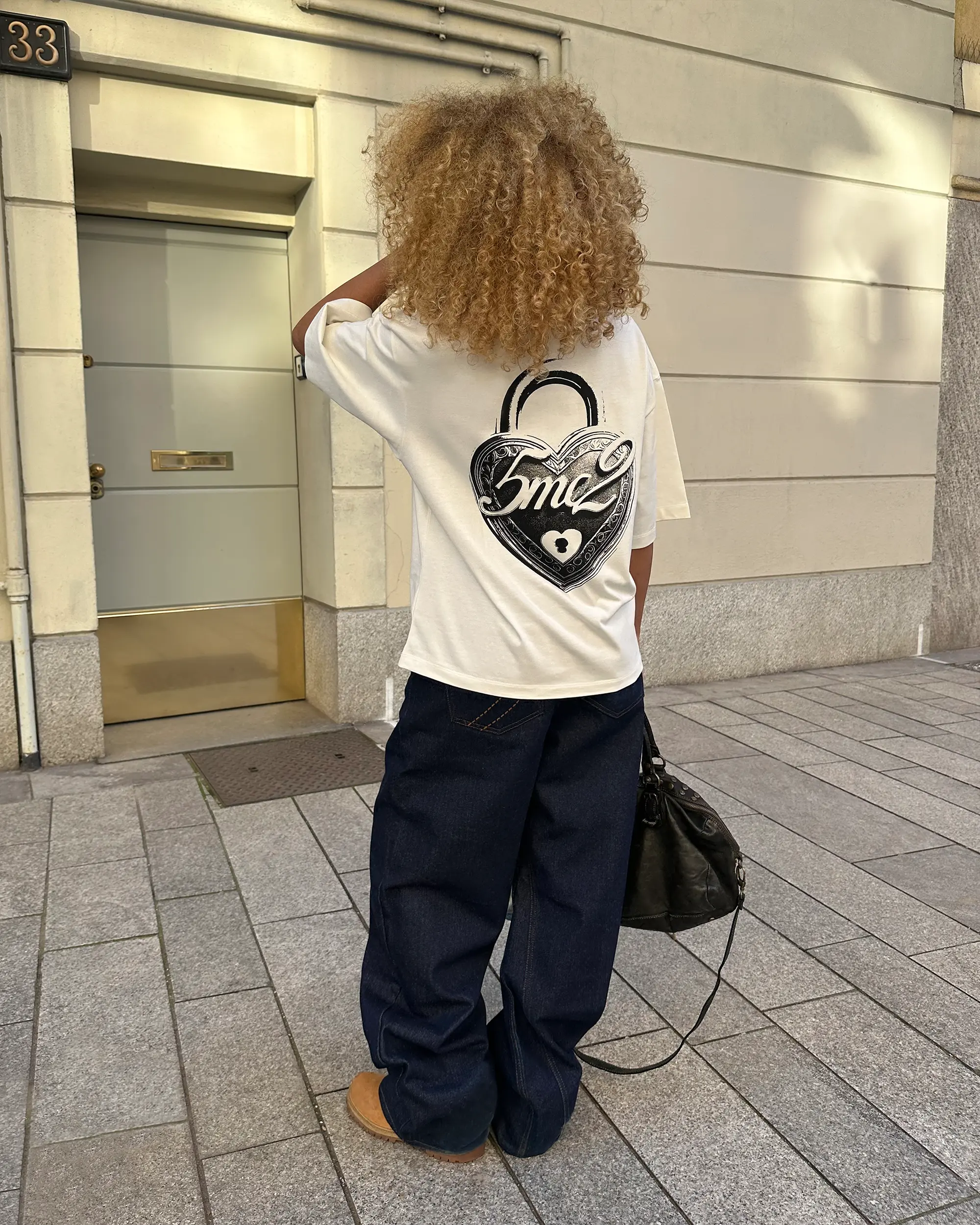 Love lock Tee - Image 3