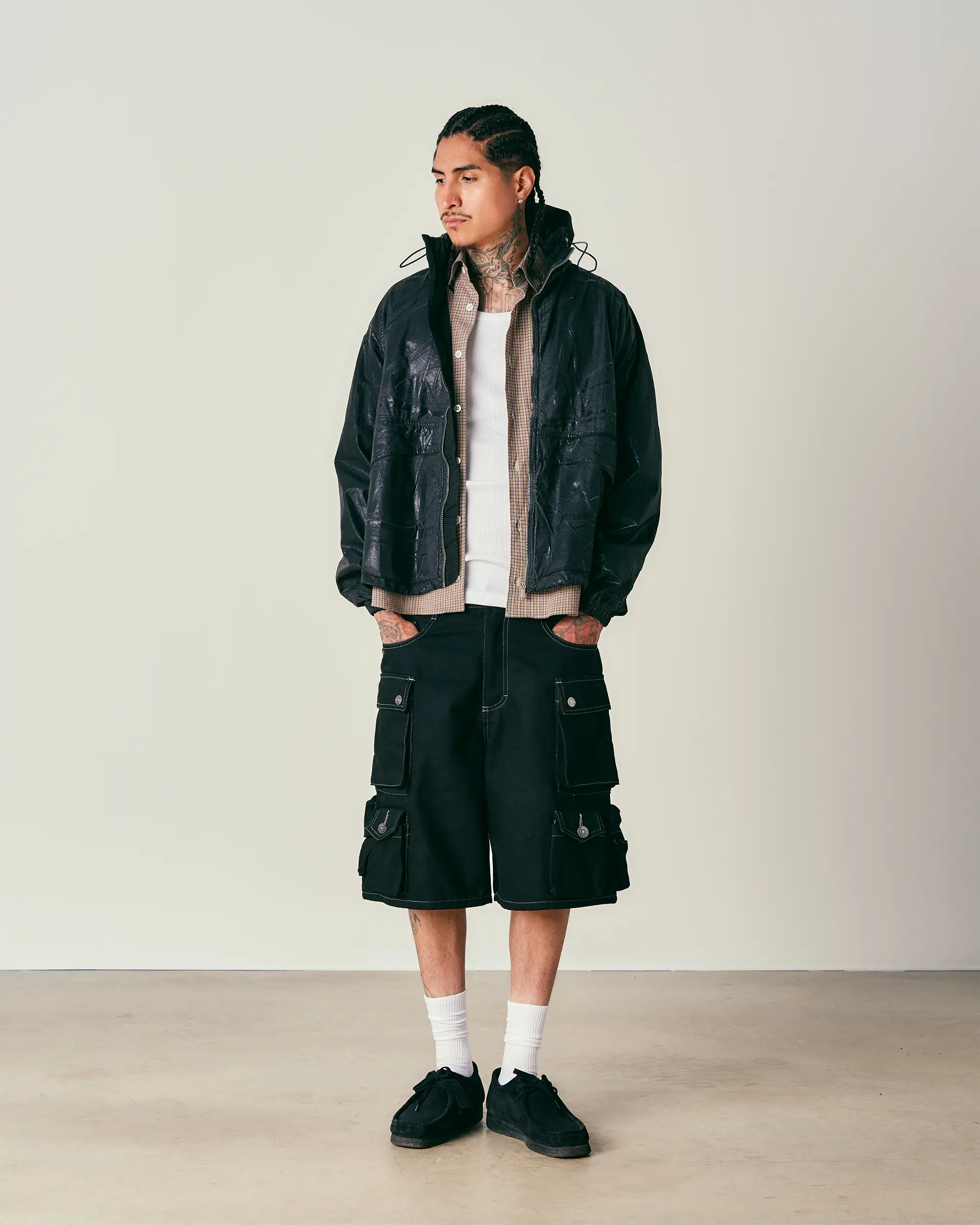 Ten pockets Cargo Shorts - Image 4